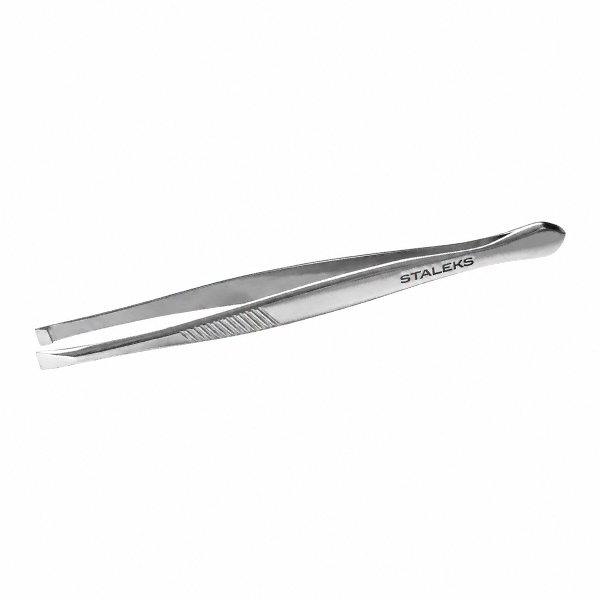 nail tweezer